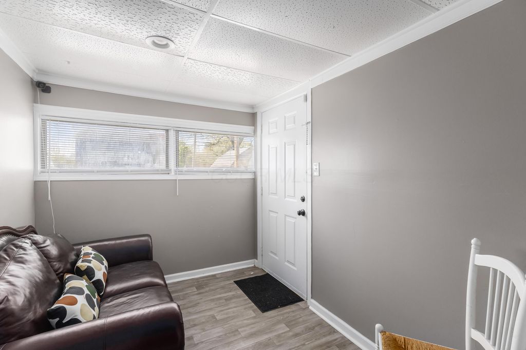 Photo of 2958 E 11th Avenue, Columbus, OH 43219 (MLS # 226014367)