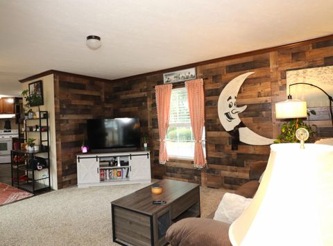 Photo of 248 Thorn Locust Lane, London, OH 43140 (MLS # 226007492)