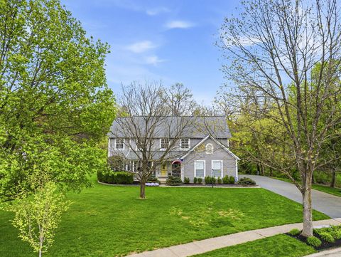 Photo of 201 Farmwood Place, Columbus, OH 43230 (MLS # 226012057)