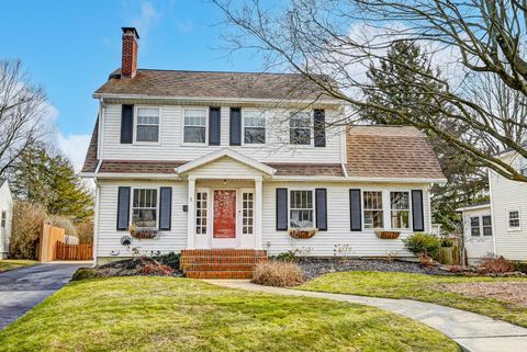 Photo of 1828 Longview Drive, Springfield, OH 45504 (MLS # 225037632)