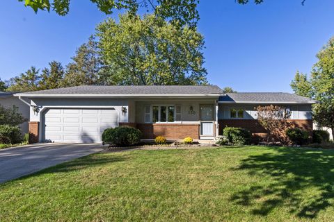 Photo of 150 Matthew Avenue, Westerville, OH 43081 (MLS # 225039204)