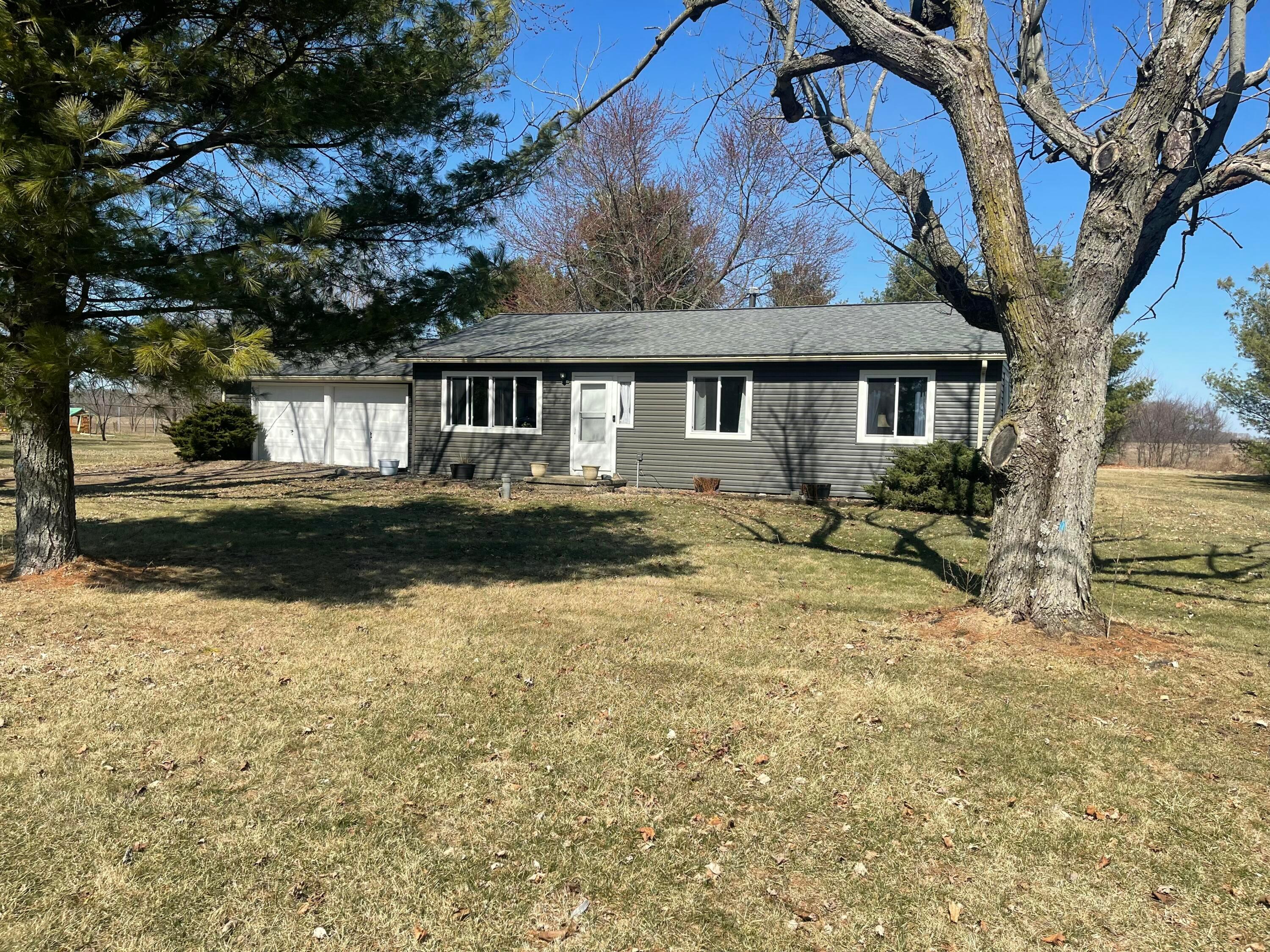 4633 Steamtown Road, Ashley, Ohio image 2