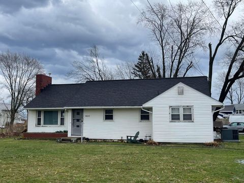 Photo of 5023 Walnut Road, Buckeye Lake, OH 43008 (MLS # 226007238)