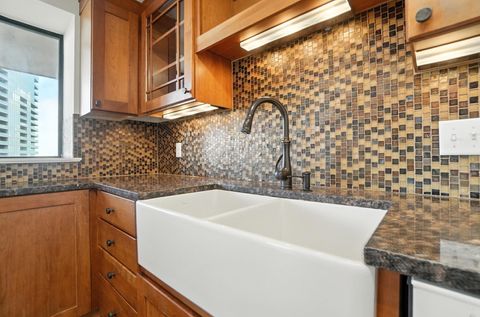 Tiny photo for 155 W Main Street 1105 #1105, Columbus, OH 43215 (MLS # 225031450)