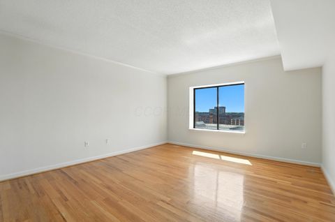 Tiny photo for 155 W Main Street 1105 #1105, Columbus, OH 43215 (MLS # 225031450)