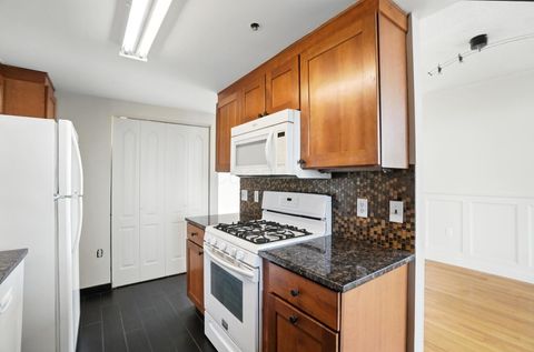 Tiny photo for 155 W Main Street 1105 #1105, Columbus, OH 43215 (MLS # 225031450)