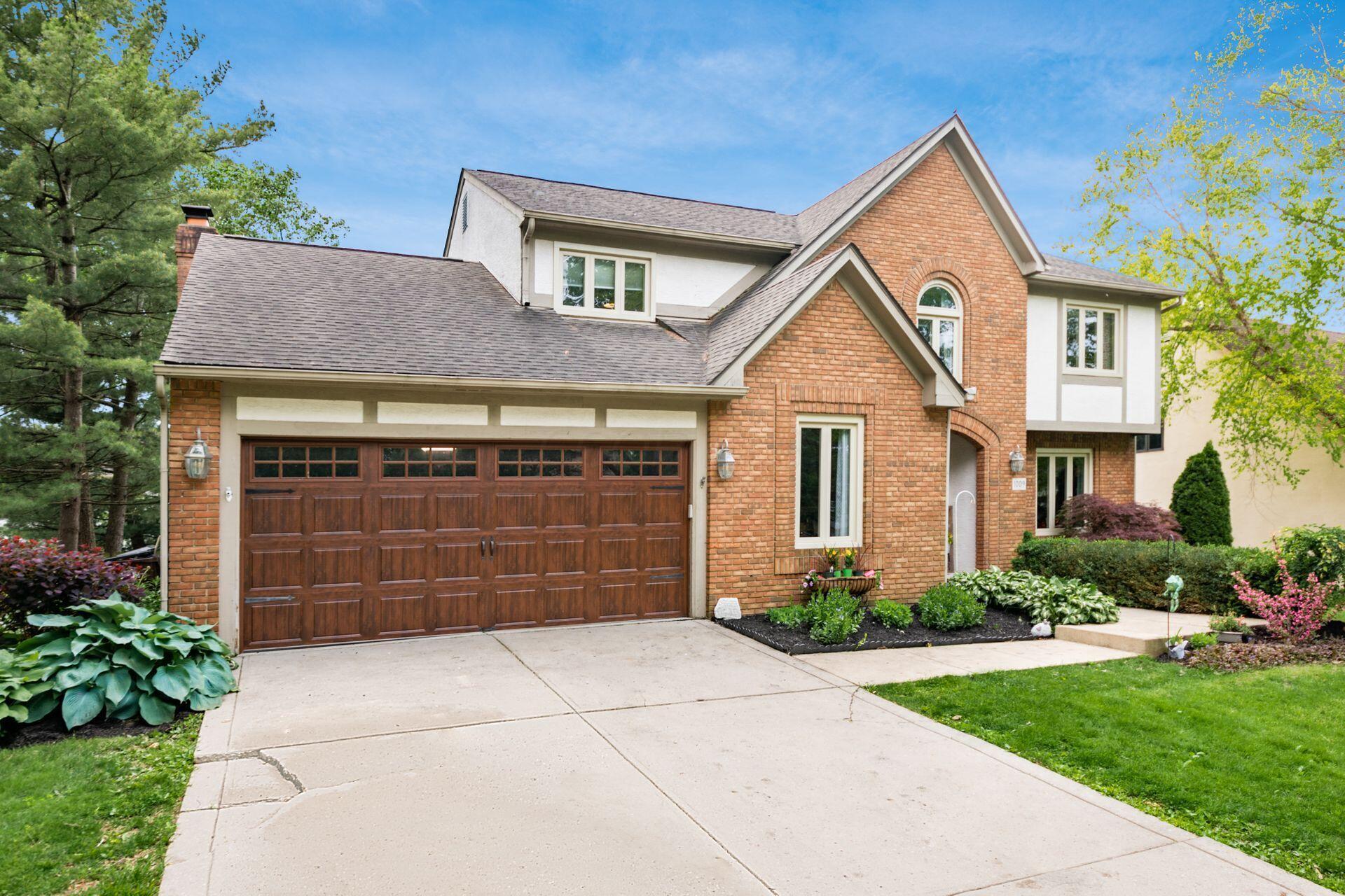 1009 Farrington Drive, Westerville, Ohio image 2