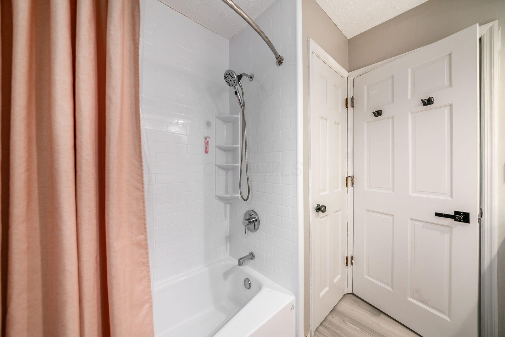 1009 Farrington Drive, Westerville, Ohio image 46