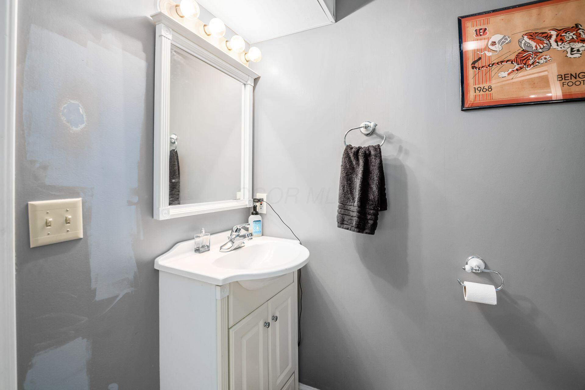 1009 Farrington Drive, Westerville, Ohio image 37