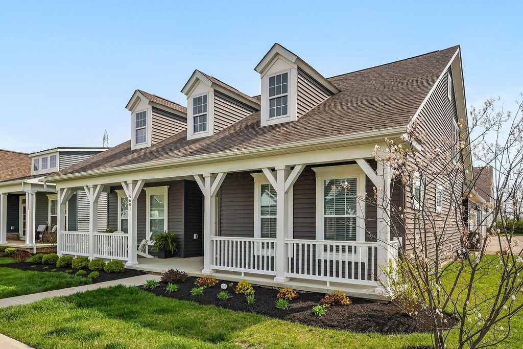 Photo of 5601 Jessica Lane E, Powell, OH 43065 (MLS # 226011986)