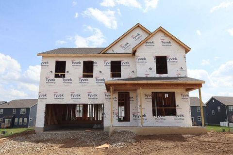 Photo of 4618 Pinnacle Quarry Drive, Grove City, OH 43123 (MLS # 226012430)