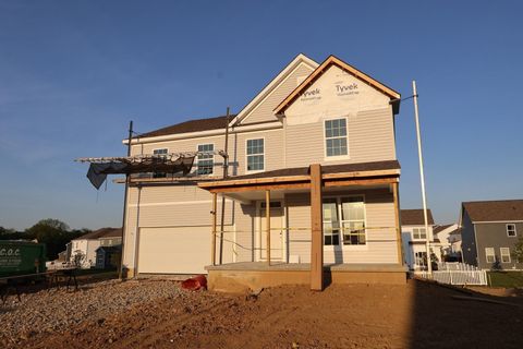 Photo of 4618 Pinnacle Quarry Drive, Grove City, OH 43123 (MLS # 226012430)