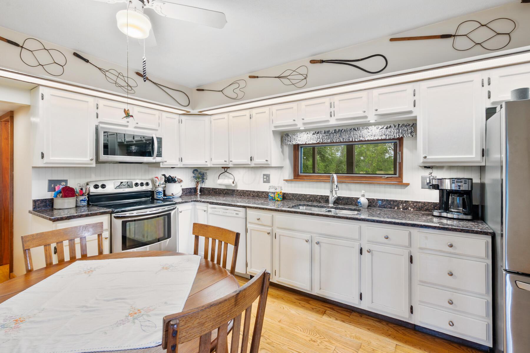 13535 Vans Valley Road, Galena, Ohio image 12