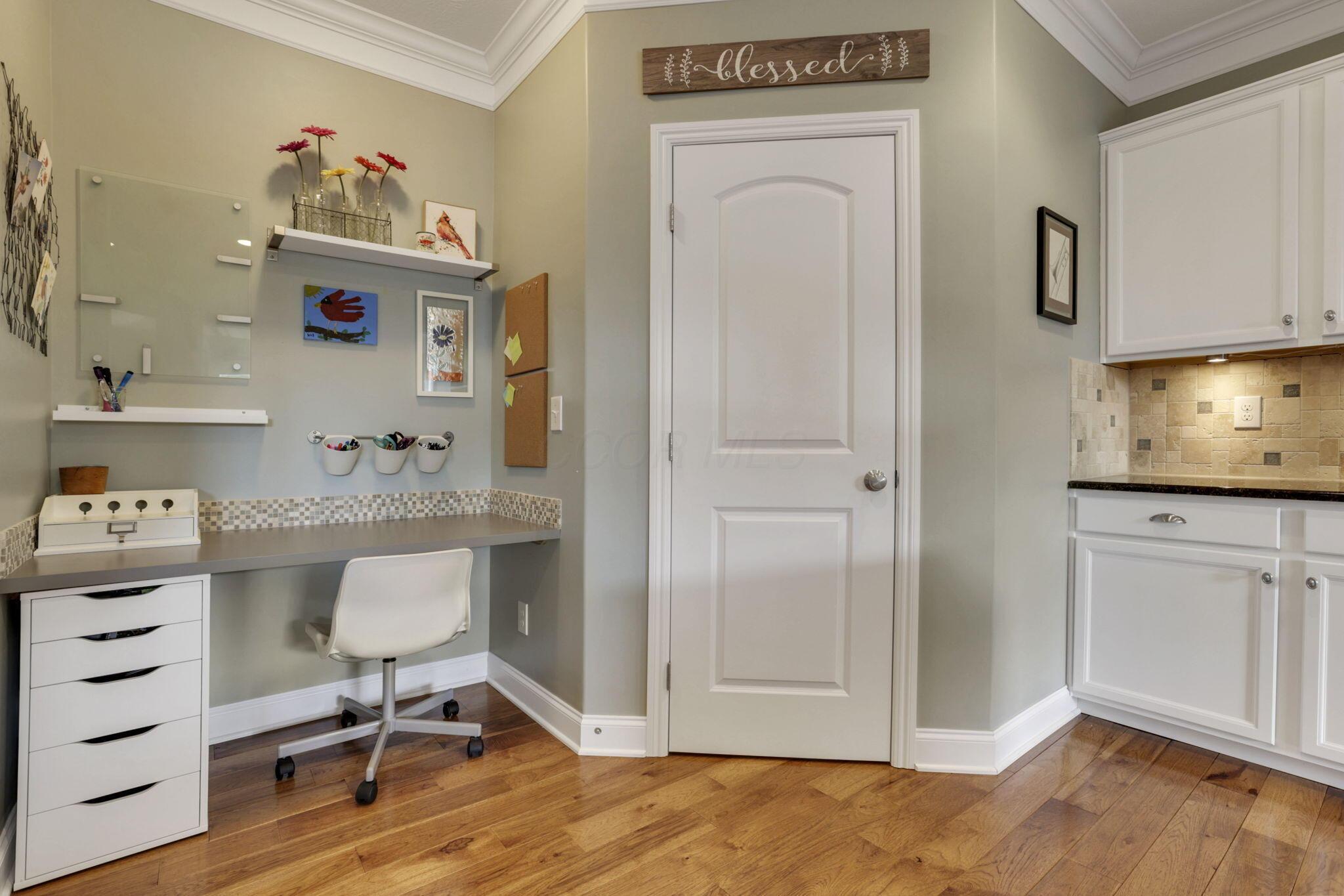 4919 Nadine Park Drive, Hilliard, Ohio image 15