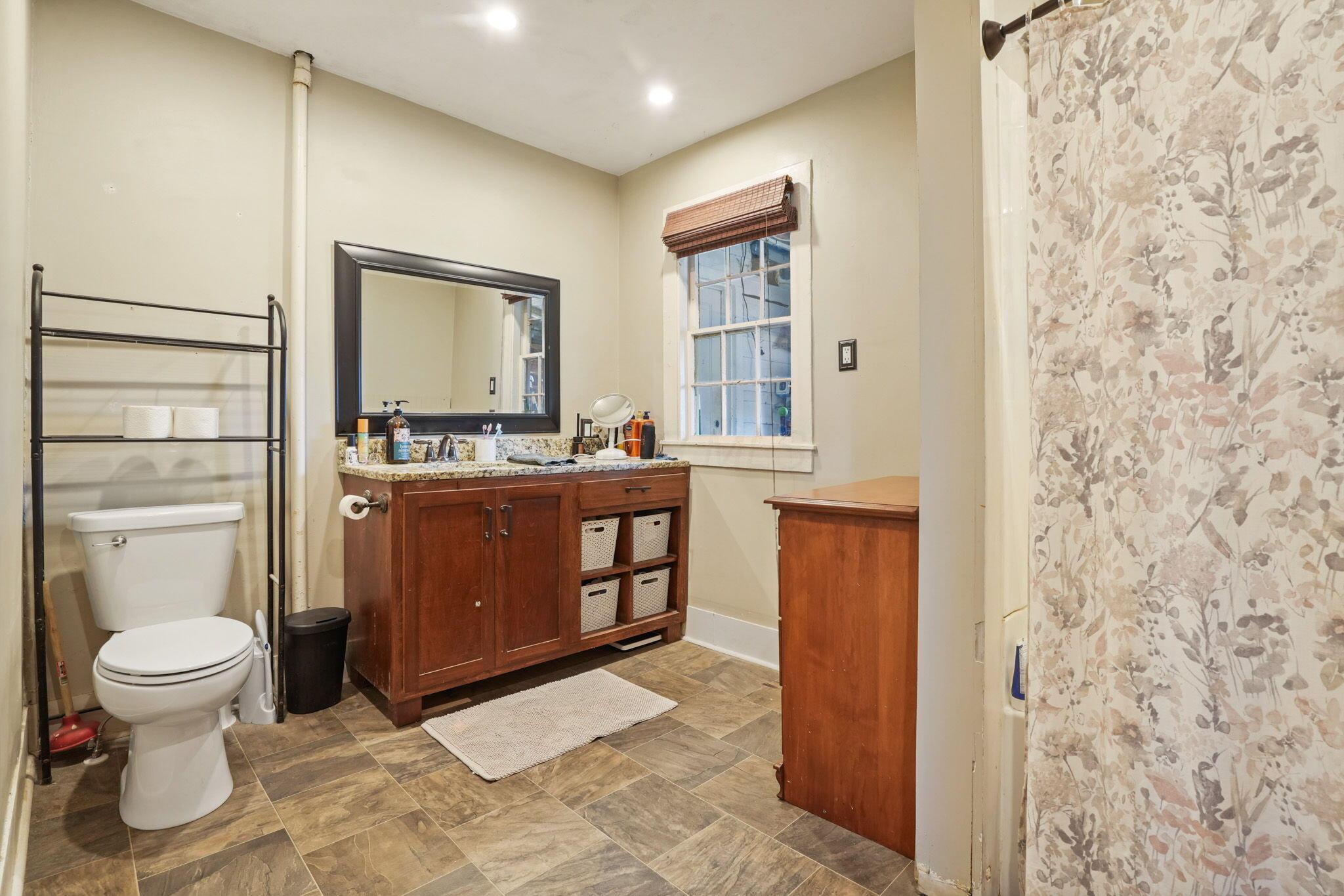 Delaware, Ohio 43015, United States, 2 Bedrooms Bedrooms, ,1 BathroomBathrooms,Residential,Active,216164