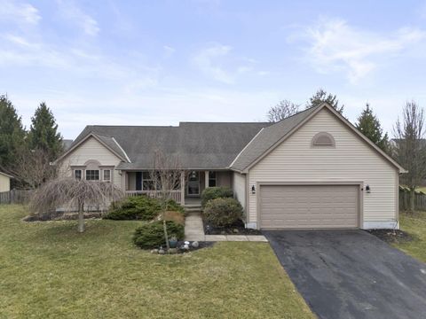 Photo of 7800 Narrow Leaf Court, Blacklick, OH 43004 (MLS # 226006347)
