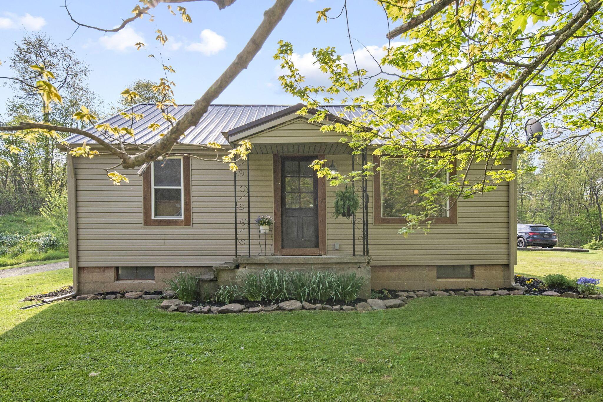 14650 State Route 678, Rockbridge, Ohio image 2