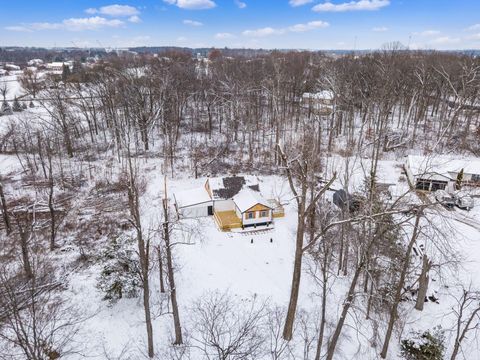 Photo of 13440 Graham Road SW, Pataskala, OH 43062 (MLS # 225044761)