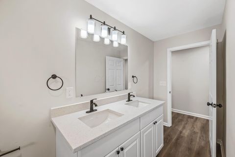 Tiny photo for 539 N Ohio Avenue, Lancaster, OH 43130 (MLS # 226000409)