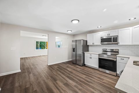 Tiny photo for 539 N Ohio Avenue, Lancaster, OH 43130 (MLS # 226000409)