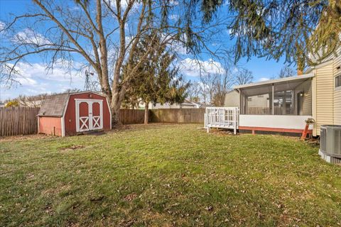 Tiny photo for 1929 Holly Ridge Road, Columbus, OH 43219 (MLS # 225045337)