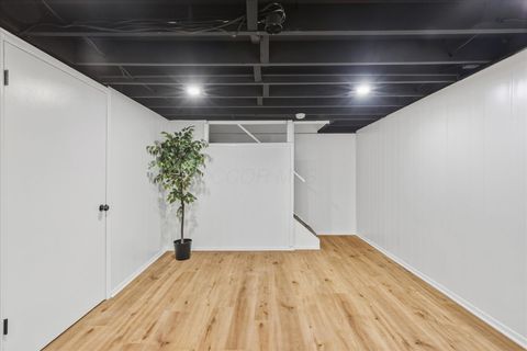 Tiny photo for 1929 Holly Ridge Road, Columbus, OH 43219 (MLS # 225045337)