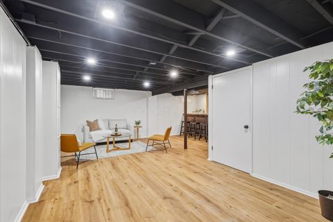 Tiny photo for 1929 Holly Ridge Road, Columbus, OH 43219 (MLS # 225045337)