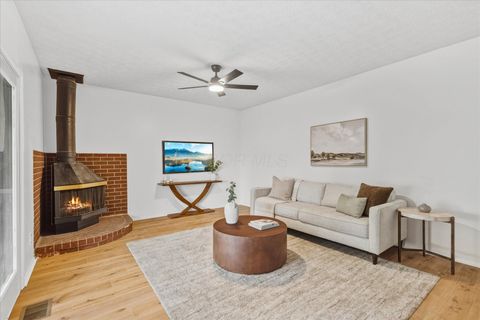 Tiny photo for 1929 Holly Ridge Road, Columbus, OH 43219 (MLS # 225045337)