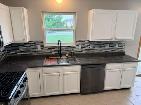 Tiny photo for 1149 Dorset Drive, London, OH 43140 (MLS # 226018107)