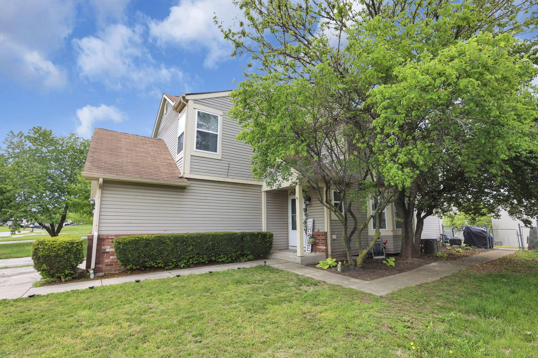 1782 Rock Creek Drive, Grove City, Ohio image 2