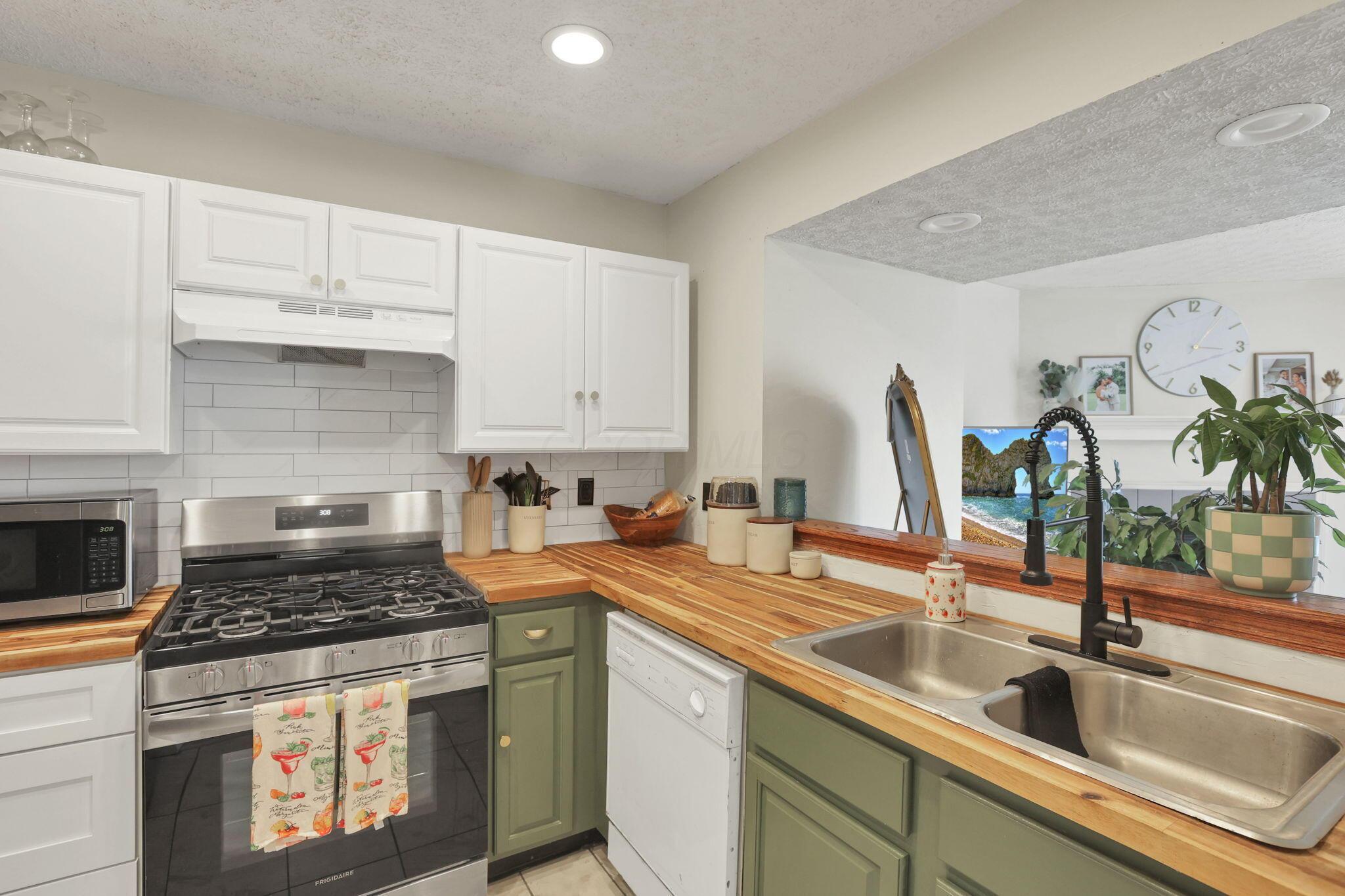 1782 Rock Creek Drive, Grove City, Ohio image 13