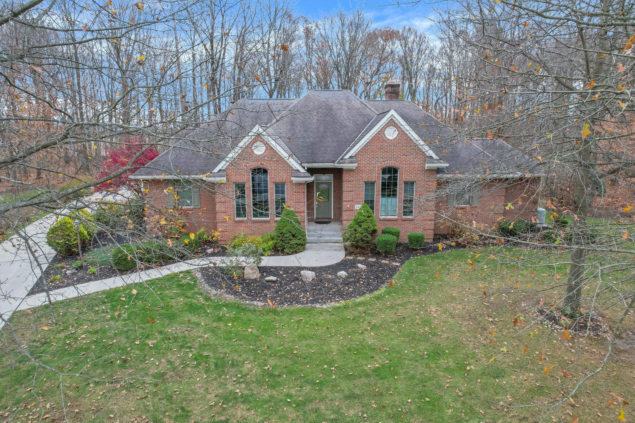 141 Zellers Lane, Pataskala, Ohio image 1