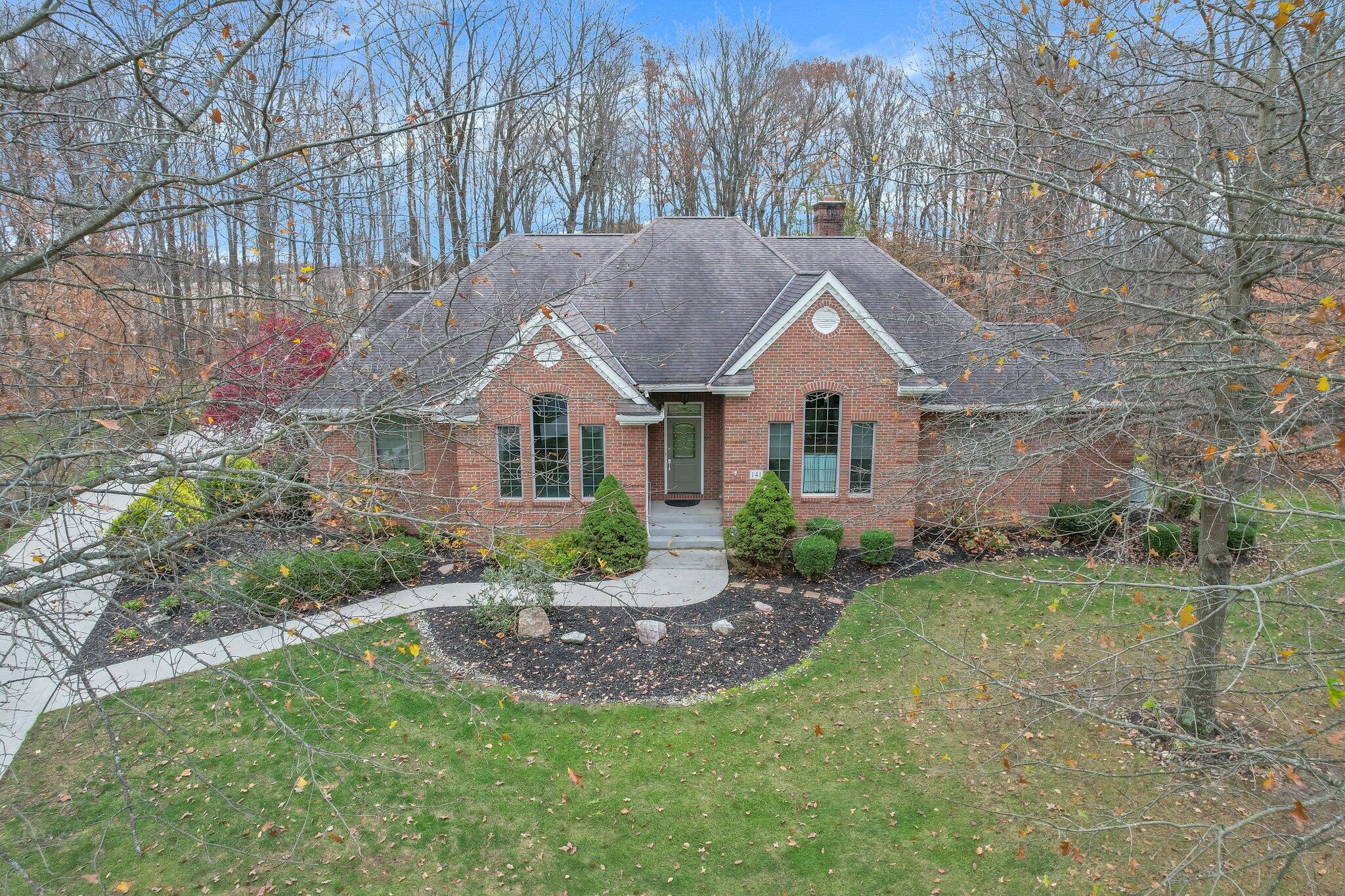 141 Zellers Lane, Pataskala, Ohio image 2