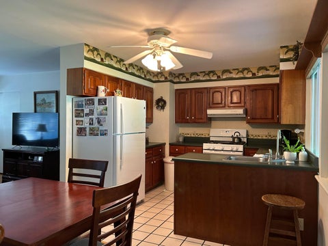 Tiny photo for 16 Coventry Drive, Chillicothe, OH 45601 (MLS # 226022480)