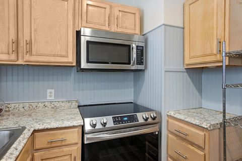 Tiny photo for 1120 Piedmont Road, Columbus, OH 43224 (MLS # 226003215)