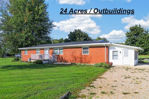 Photo of 3737 Simmons Church Road, Centerburg, OH 43011 (MLS # 226036917)
