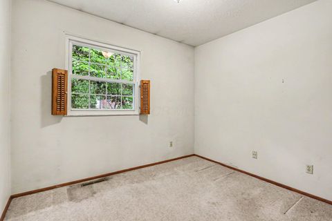 Tiny photo for 5320 Woodglen Road, Columbus, OH 43214 (MLS # 226015905)
