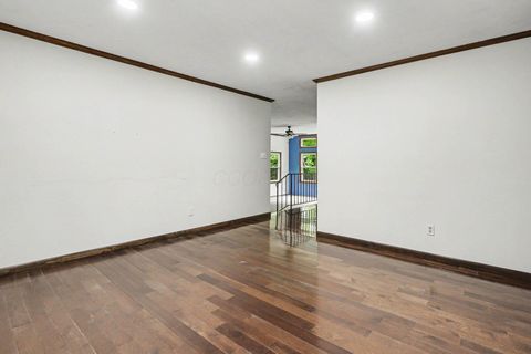 Tiny photo for 5320 Woodglen Road, Columbus, OH 43214 (MLS # 226015905)