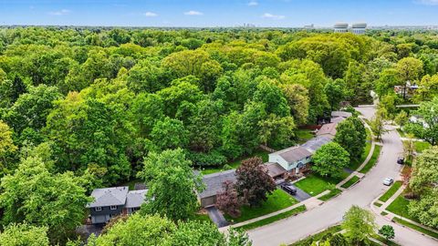Tiny photo for 5320 Woodglen Road, Columbus, OH 43214 (MLS # 226015905)