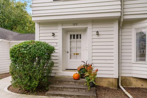Tiny photo for 123 W South Street, Worthington, OH 43085 (MLS # 225039416)