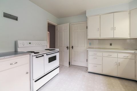 Tiny photo for 123 W South Street, Worthington, OH 43085 (MLS # 225039416)