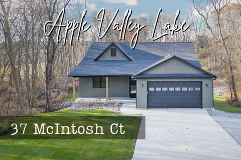 Photo of 37 Mcintosh Court, Howard, OH 43028 (MLS # 225043262)