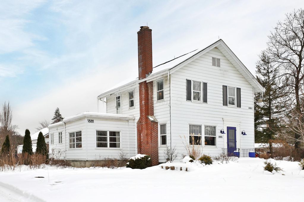 Photo of 1881 W Dublin Granville Road, Worthington, OH 43085 (MLS # 226003445)
