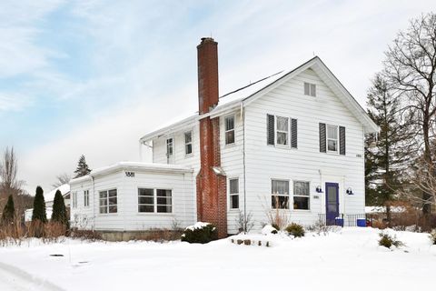 Photo of 1881 W Dublin Granville Road, Worthington, OH 43085 (MLS # 226003445)