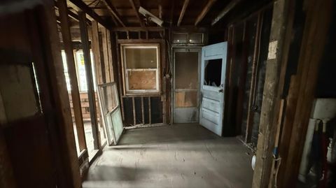 Photo of 1079 Ellsworth Avenue, Columbus, OH 43206 (MLS # 226012061)