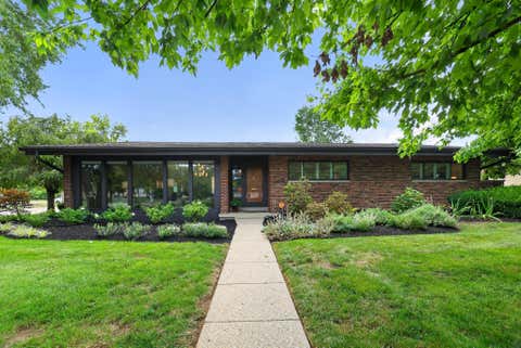 Photo of 2567 Scottwood Road, Columbus, OH 43209 (MLS # 226028859)