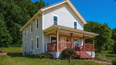 Photo of 9945 Raiders Road, Frazeysburg, OH 43822 (MLS # 226020249)
