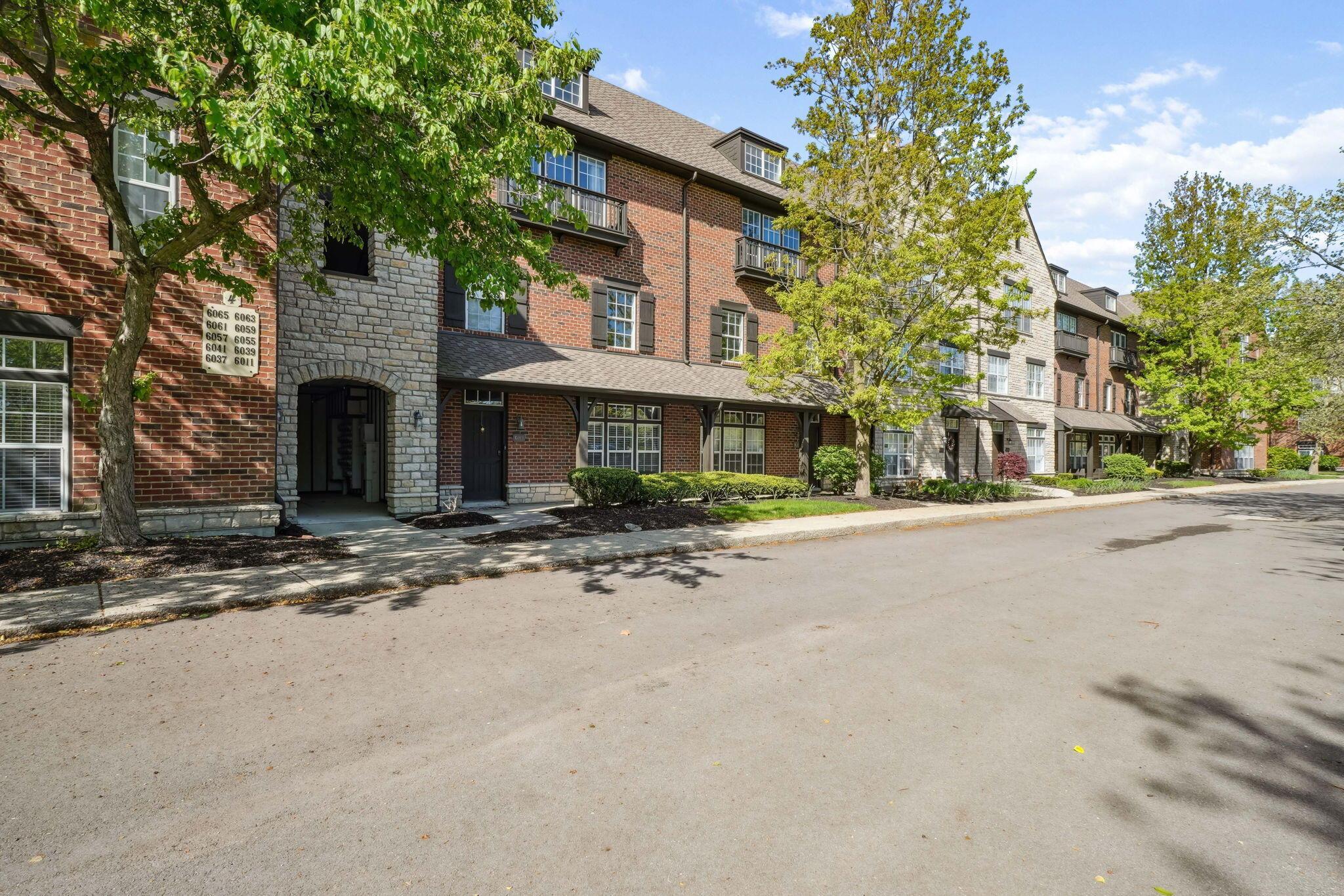 6011 Craughwell Lane, Dublin, Ohio image 2