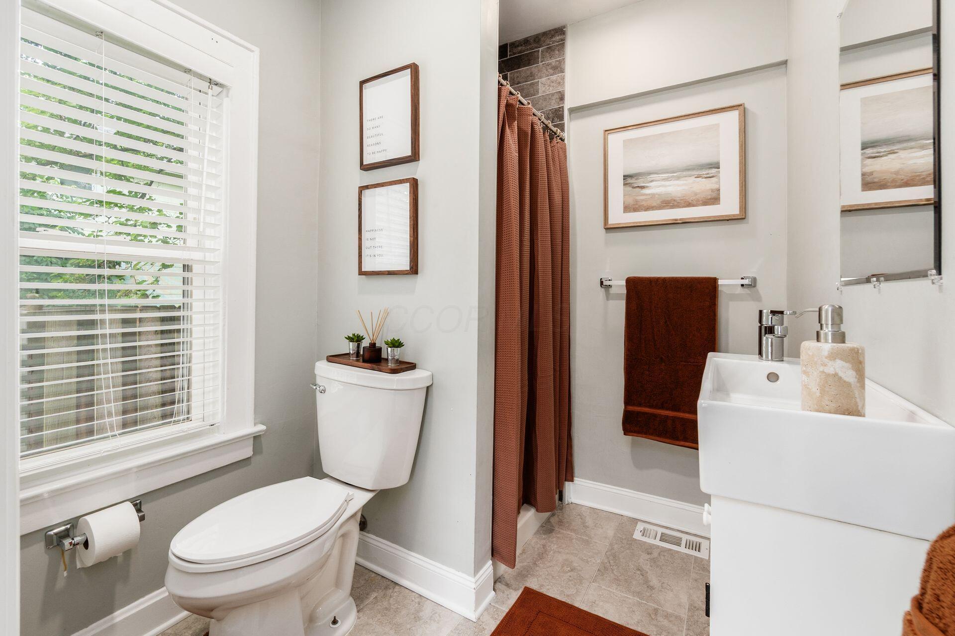 1069 Miller Avenue, Columbus, Ohio image 22