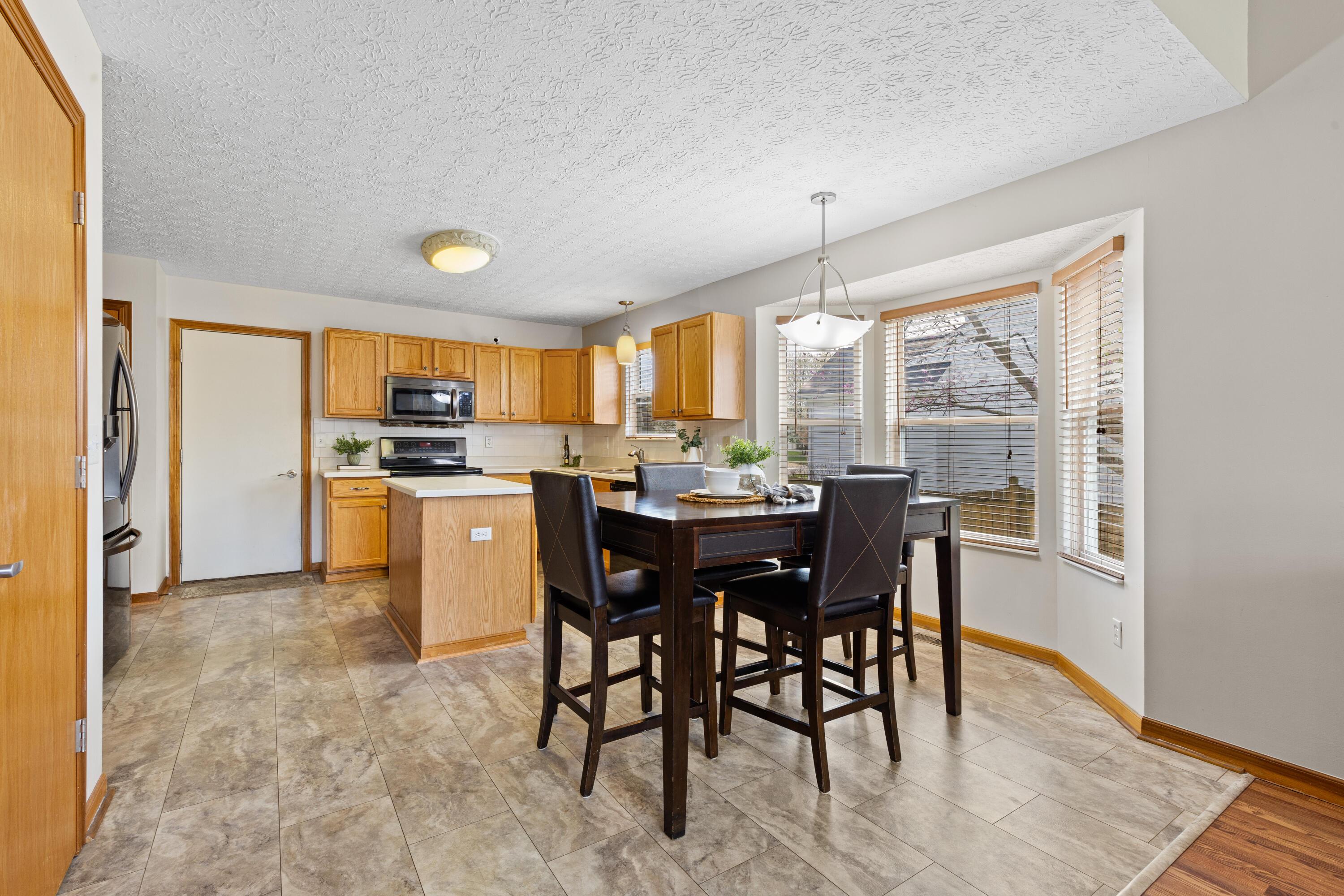 7976 Gladshire Boulevard, Lewis Center, Ohio image 15